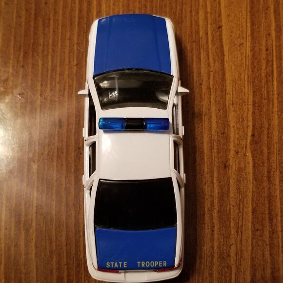 Alabama State Police Road Champs die cast police car 1:43 scale - Picture 7 of 8